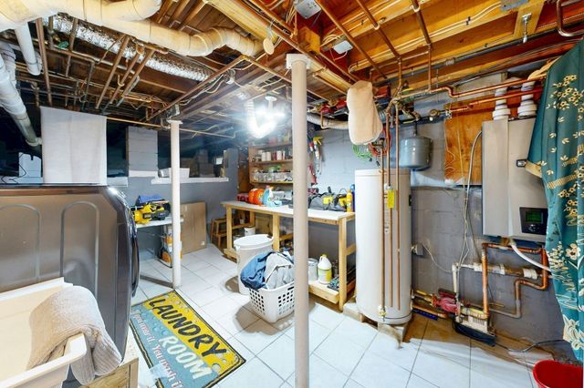 345 Lowell St, Reading, MA 01867