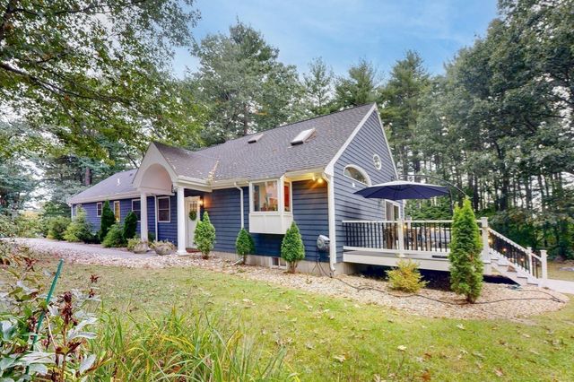 345 Lowell St, Reading, MA 01867