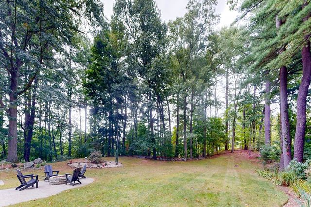 345 Lowell St, Reading, MA 01867