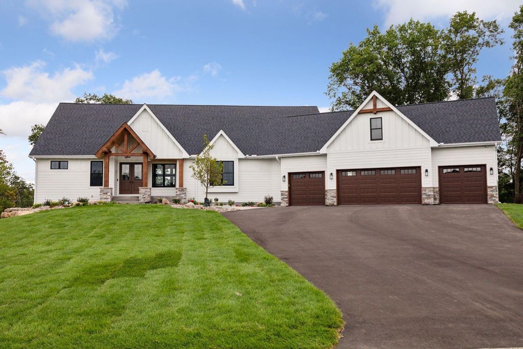 2374 Swedish Drive NE, Ham Lake, MN 55304
