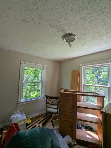 421 S West Avenue, Springfield, MO 65806