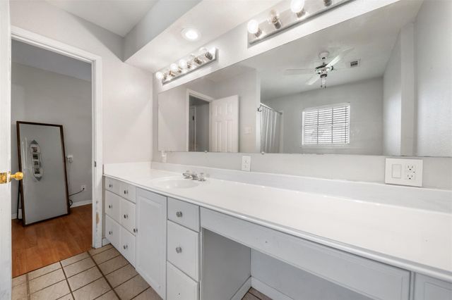 1506 17th Avenue N, Texas City, TX 77590