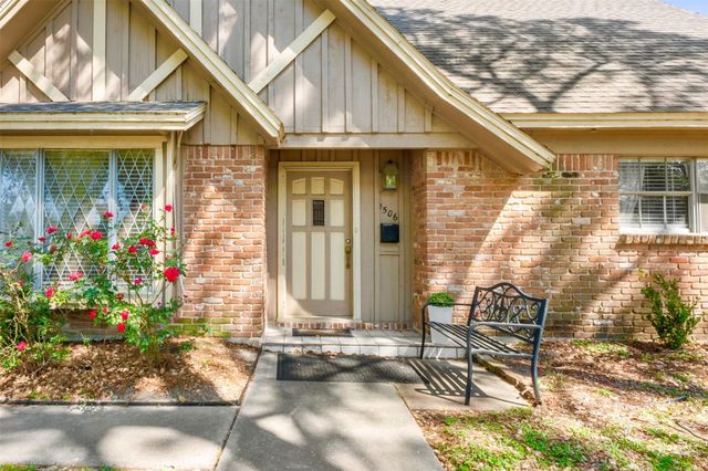 1506 17th Avenue N, Texas City, TX 77590