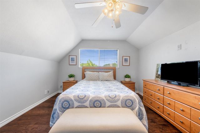 1506 17th Avenue N, Texas City, TX 77590