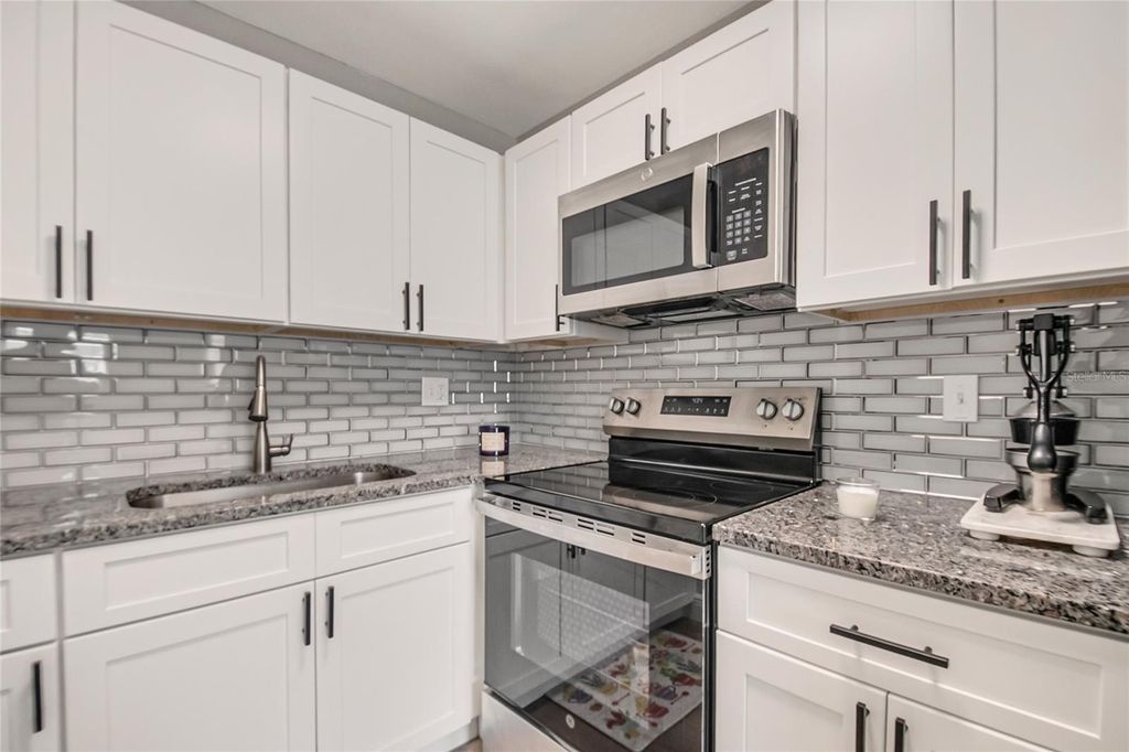 211 WOODMERE BOULEVARD, Sanford, FL 32773