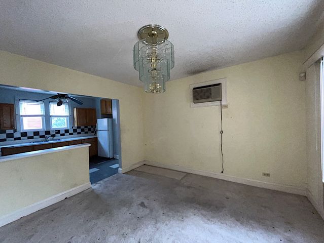 1607 S 14th Avenue, Maywood, IL 60153