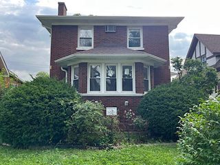 1607 S 14th Avenue, Maywood, IL 60153