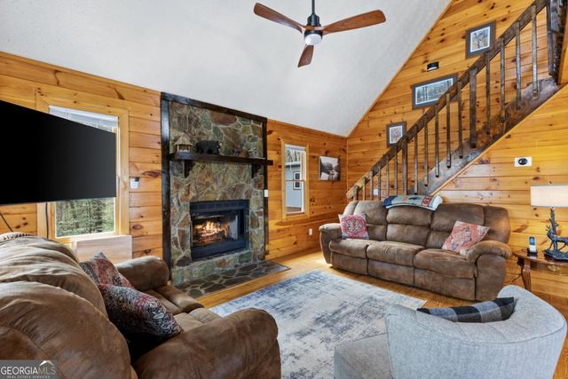 48 Timber Ridge Road, Blue Ridge, GA 30513