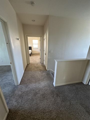 2201 Driftwood Park Dr, Modesto, CA 95355