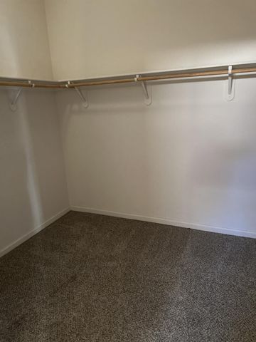 2201 Driftwood Park Dr, Modesto, CA 95355