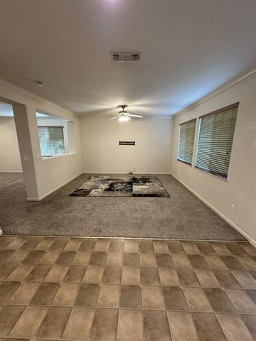 2201 Driftwood Park Dr, Modesto, CA 95355