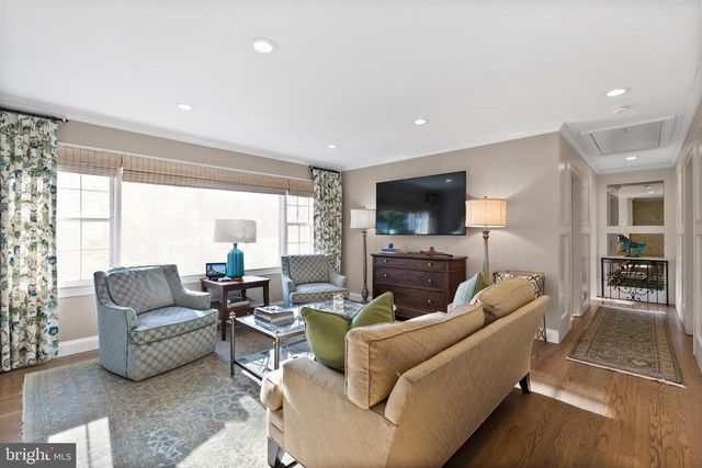 1101 GATEWOOD DR, Alexandria, VA 22307