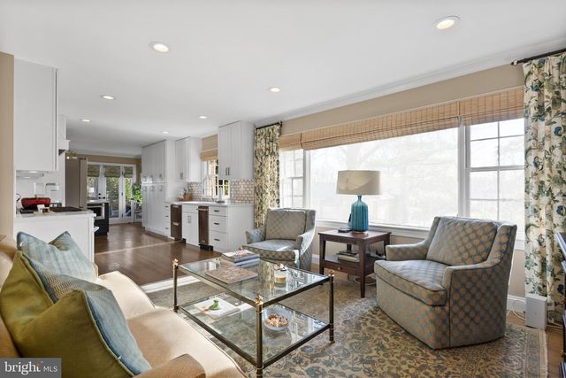 1101 GATEWOOD DR, Alexandria, VA 22307