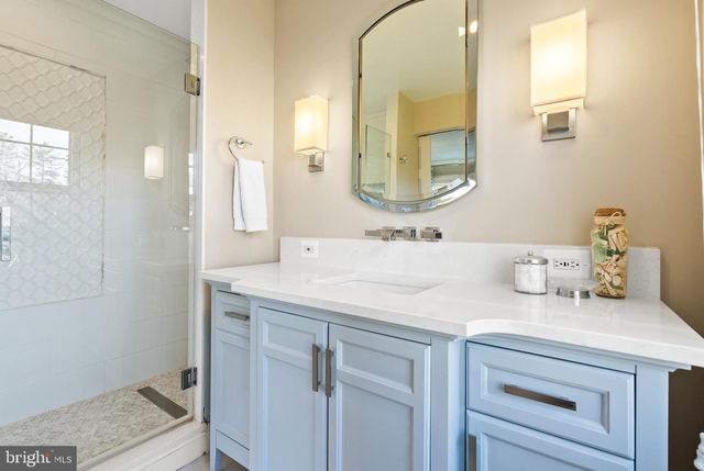 1101 GATEWOOD DR, Alexandria, VA 22307