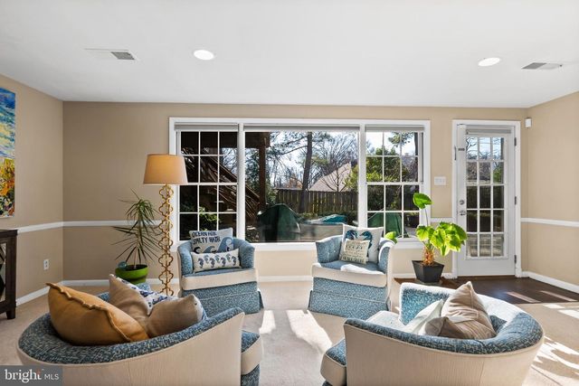 1101 GATEWOOD DR, Alexandria, VA 22307