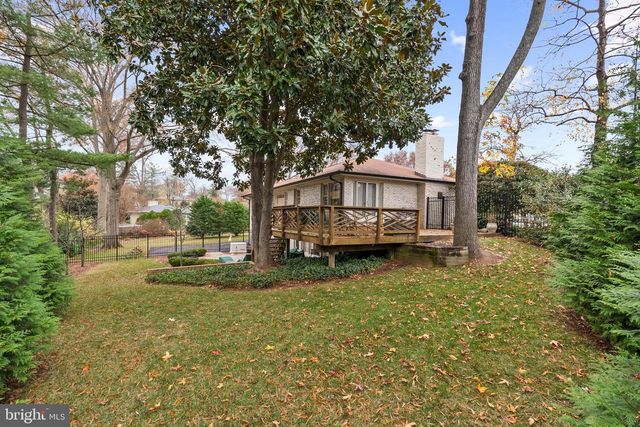 1101 GATEWOOD DR, Alexandria, VA 22307