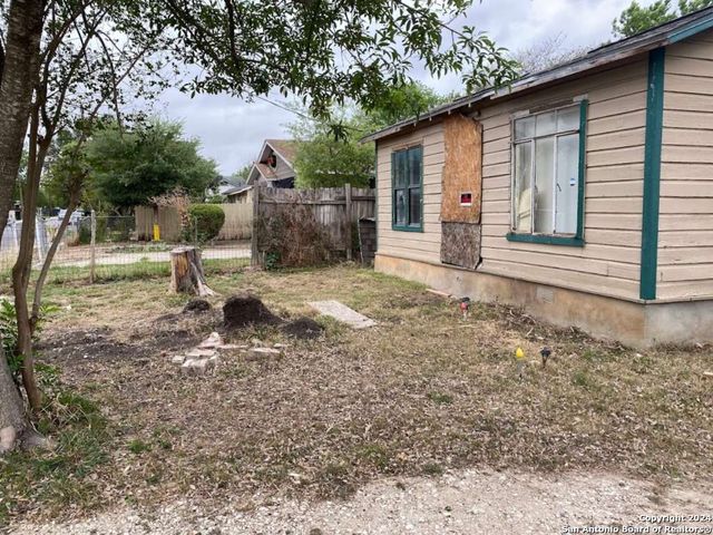 1443 SAENZ, San Antonio, TX 78214