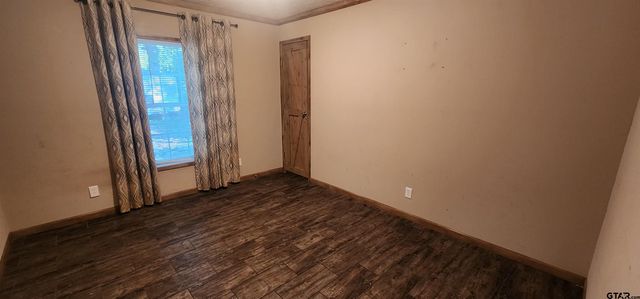 16993 Springcrest Lane, Lindale, TX 75771