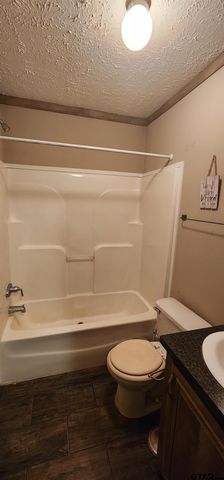 16993 Springcrest Lane, Lindale, TX 75771