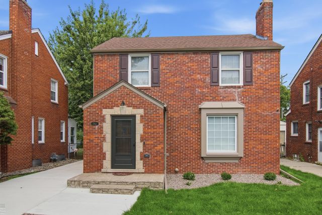 1342 Hollywood Avenue, Grosse Pointe Woods, MI 48236