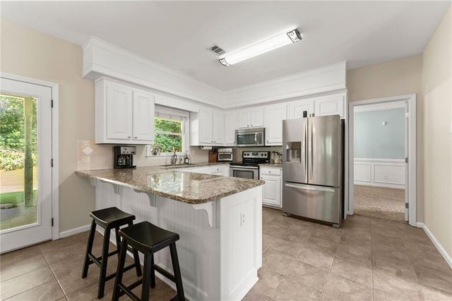 1712 Dacula Oaks Trail, Dacula, GA 30019