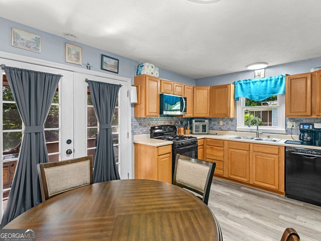 106 Central Lake Circle, Griffin, GA 30223