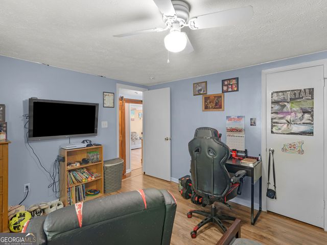 106 Central Lake Circle, Griffin, GA 30223