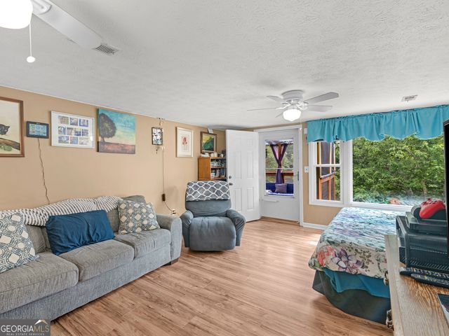 106 Central Lake Circle, Griffin, GA 30223