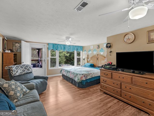 106 Central Lake Circle, Griffin, GA 30223