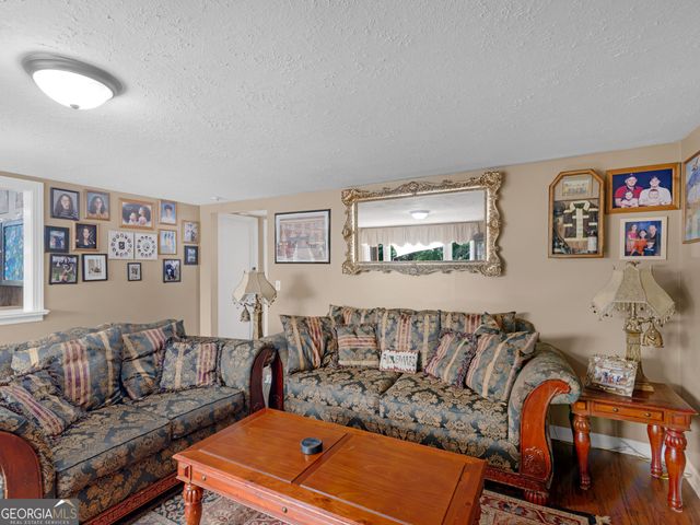 106 Central Lake Circle, Griffin, GA 30223