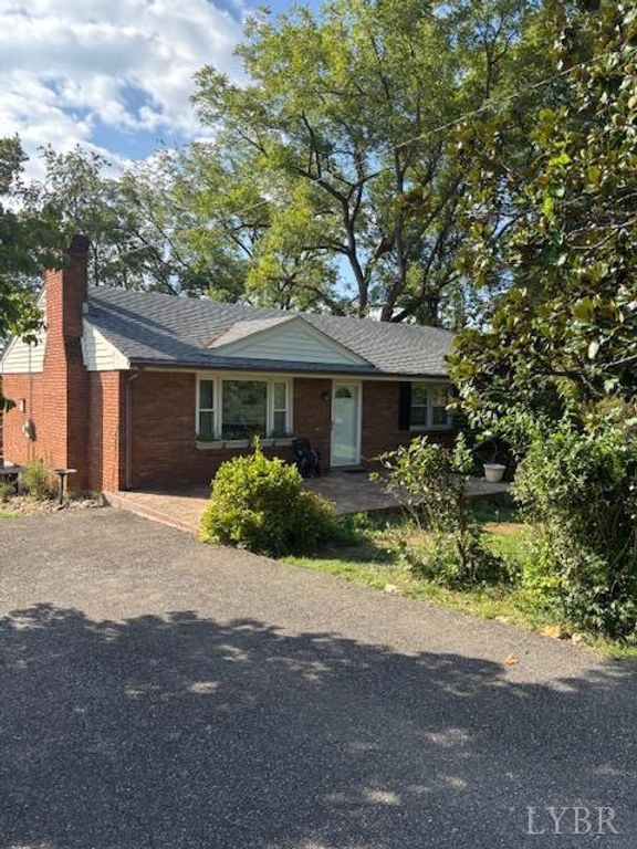 1119 Standish Circle, Lynchburg, VA 24501