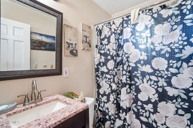 1326 Montain Road, Toledo, OH 43615