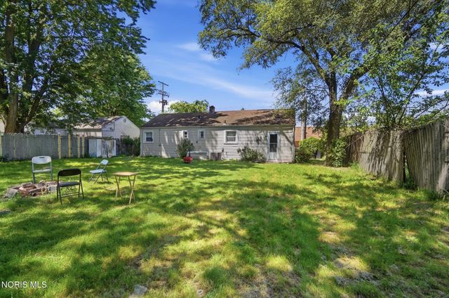 1326 Montain Road, Toledo, OH 43615