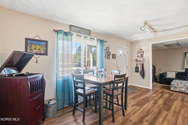 1326 Montain Road, Toledo, OH 43615