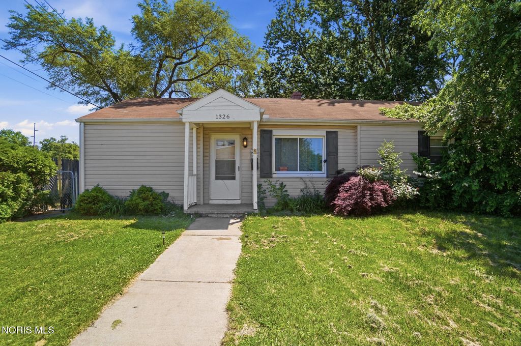 1326 Montain Road, Toledo, OH 43615