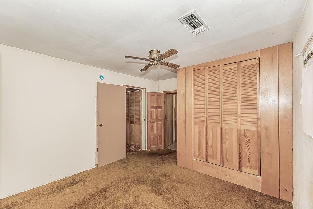Image 21 of property listing at 9016 E Dinuba Avenue, Selma, CA 93662