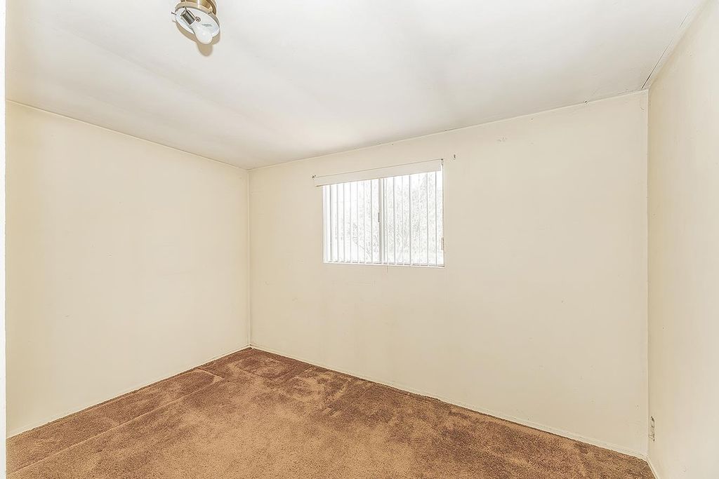 Image 22 of property listing at 9016 E Dinuba Avenue, Selma, CA 93662