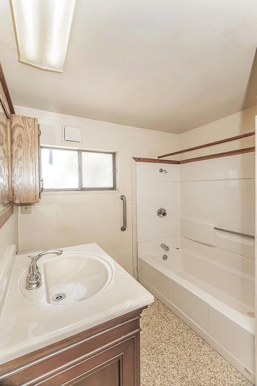 Image 26 of property listing at 9016 E Dinuba Avenue, Selma, CA 93662