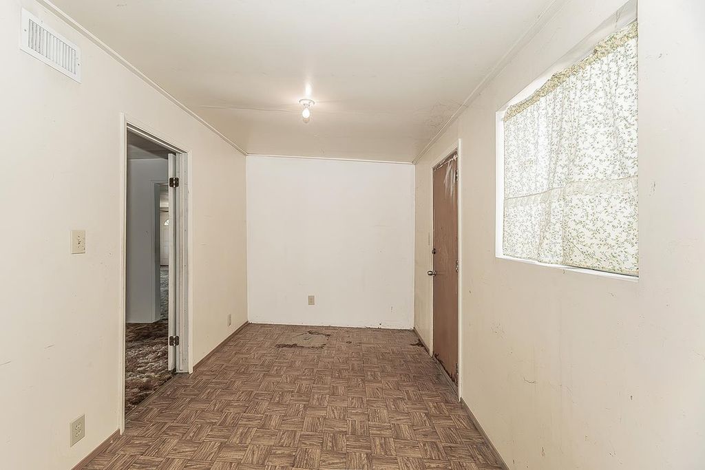Image 29 of property listing at 9016 E Dinuba Avenue, Selma, CA 93662