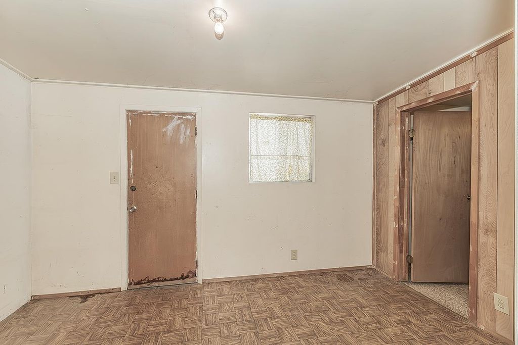 Image 30 of property listing at 9016 E Dinuba Avenue, Selma, CA 93662