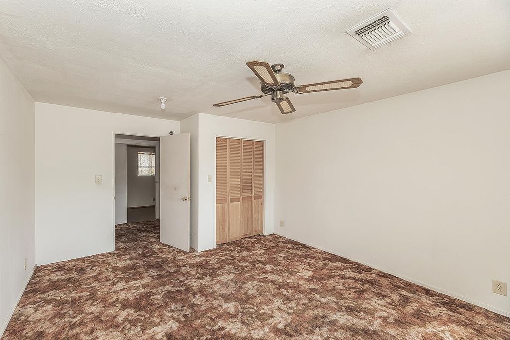 Image 33 of property listing at 9016 E Dinuba Avenue, Selma, CA 93662