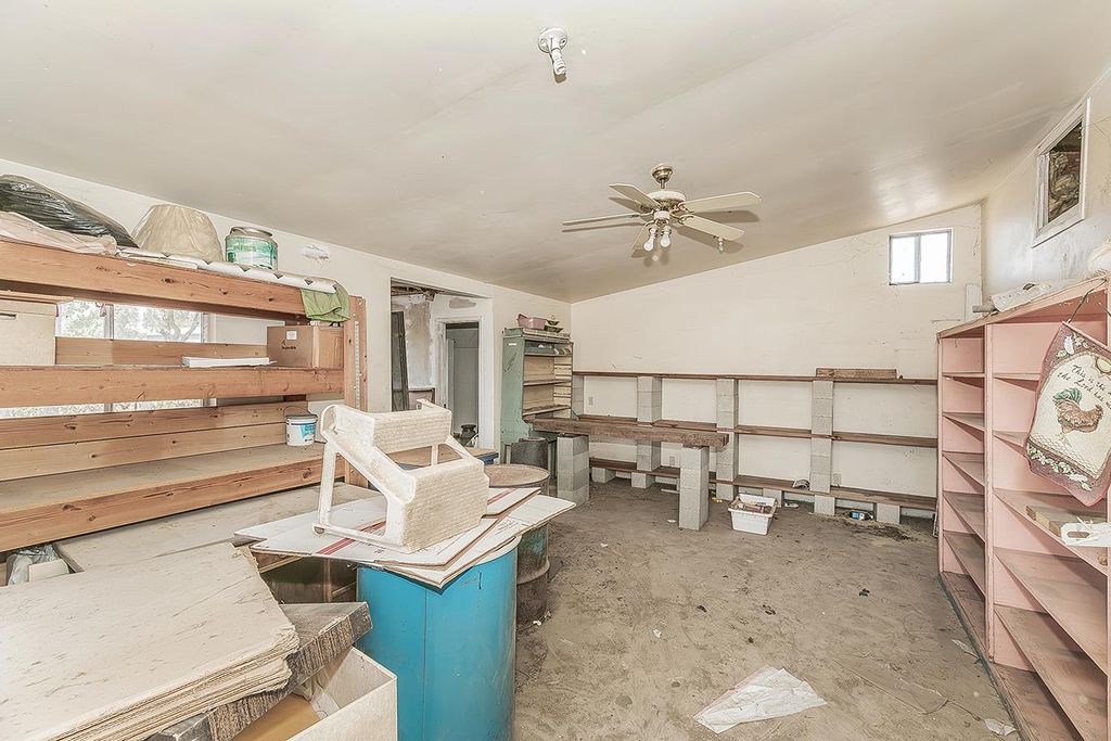 Image 41 of property listing at 9016 E Dinuba Avenue, Selma, CA 93662