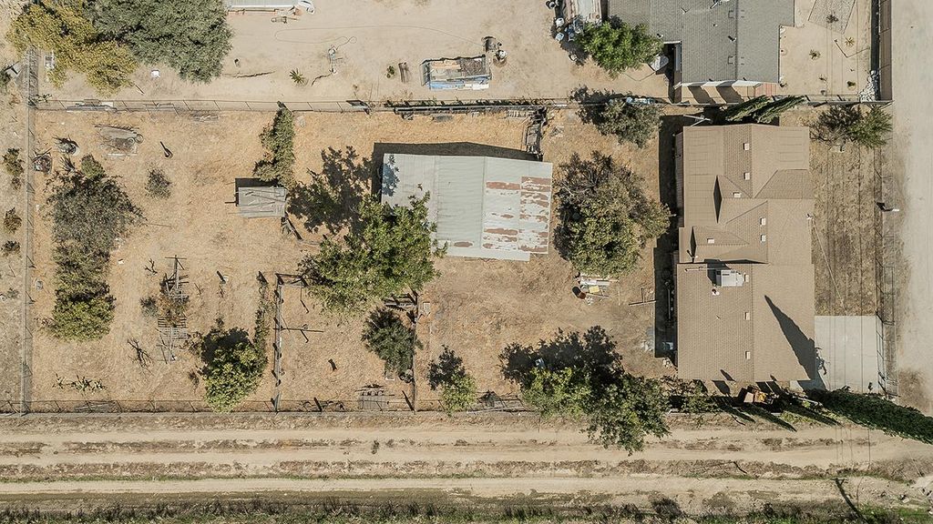 Image 62 of property listing at 9016 E Dinuba Avenue, Selma, CA 93662