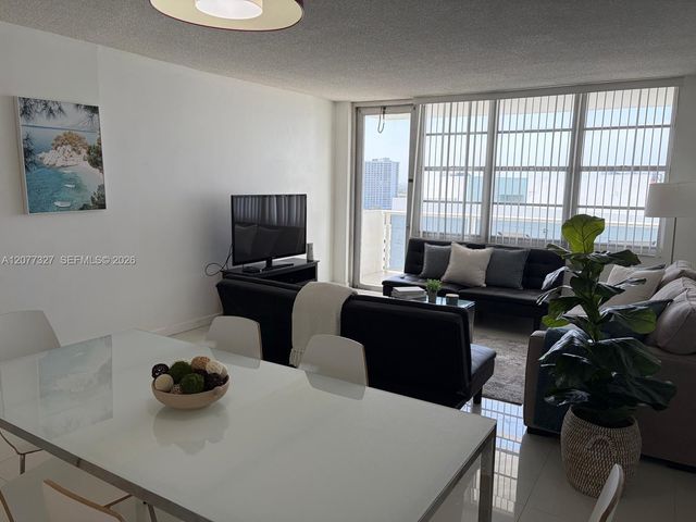 3725 S Ocean Drive 1517, Hollywood, FL 33019