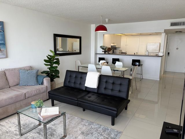 3725 S Ocean Drive 1517, Hollywood, FL 33019
