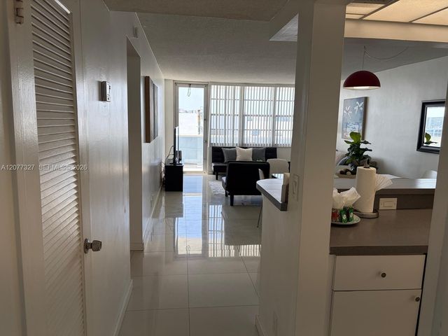 3725 S Ocean Drive 1517, Hollywood, FL 33019
