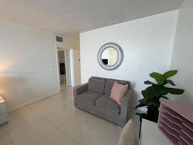 3725 S Ocean Drive 1517, Hollywood, FL 33019