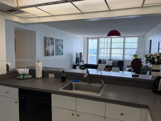 3725 S Ocean Drive 1517, Hollywood, FL 33019