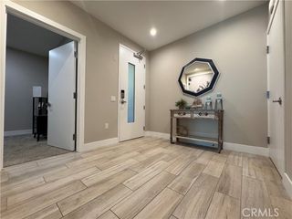 3025 Byron Street 201, San Diego, CA 92106