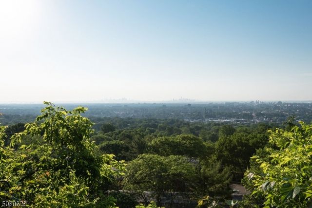 2 Ridge Rd, West Orange Twp., NJ 07052